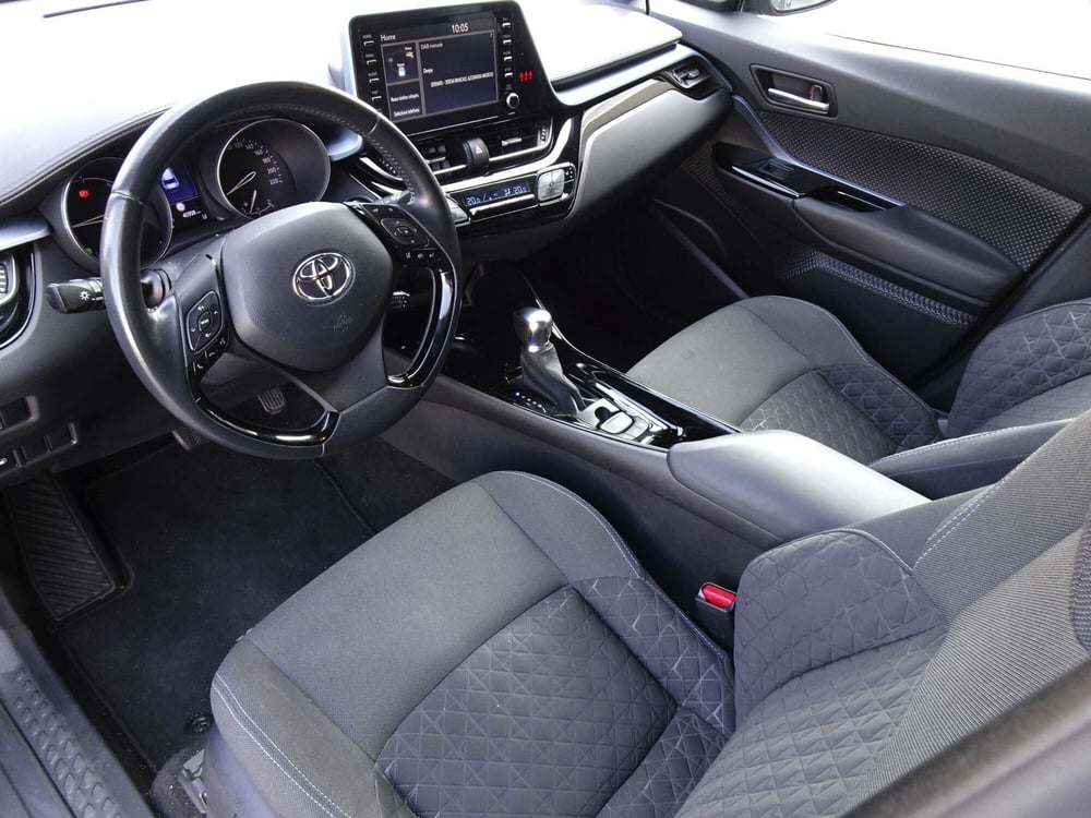 Toyota Toyota C-HR usata a Treviso (11)