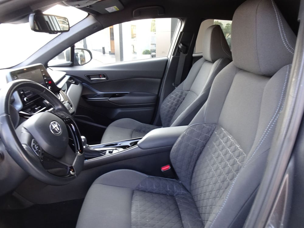 Toyota Toyota C-HR usata a Treviso (12)