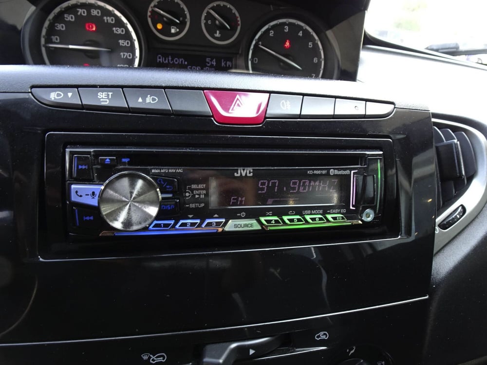 Lancia Ypsilon usata a Treviso (15)