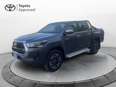 Toyota Hilux 2.d-4d SC 4xComfort del 2023 usata a Ragusa