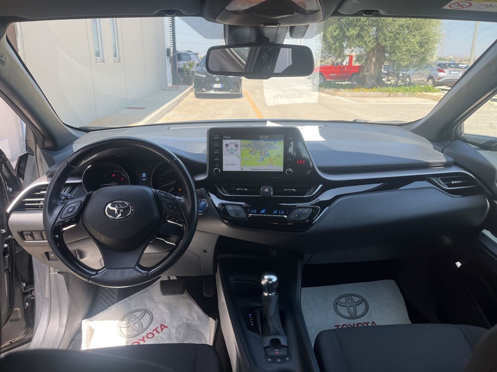 Toyota Toyota C-HR usata a Ragusa (10)