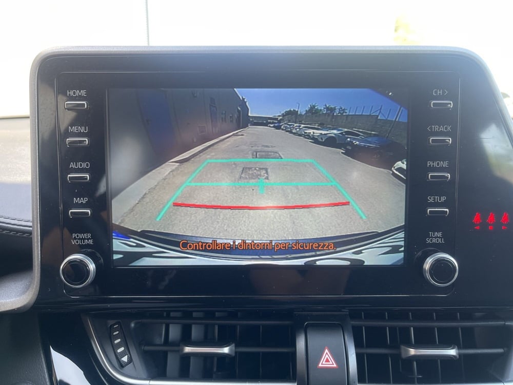 Toyota Toyota C-HR usata a Ragusa (14)