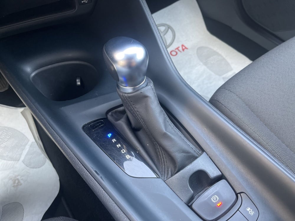Toyota Toyota C-HR usata a Ragusa (16)