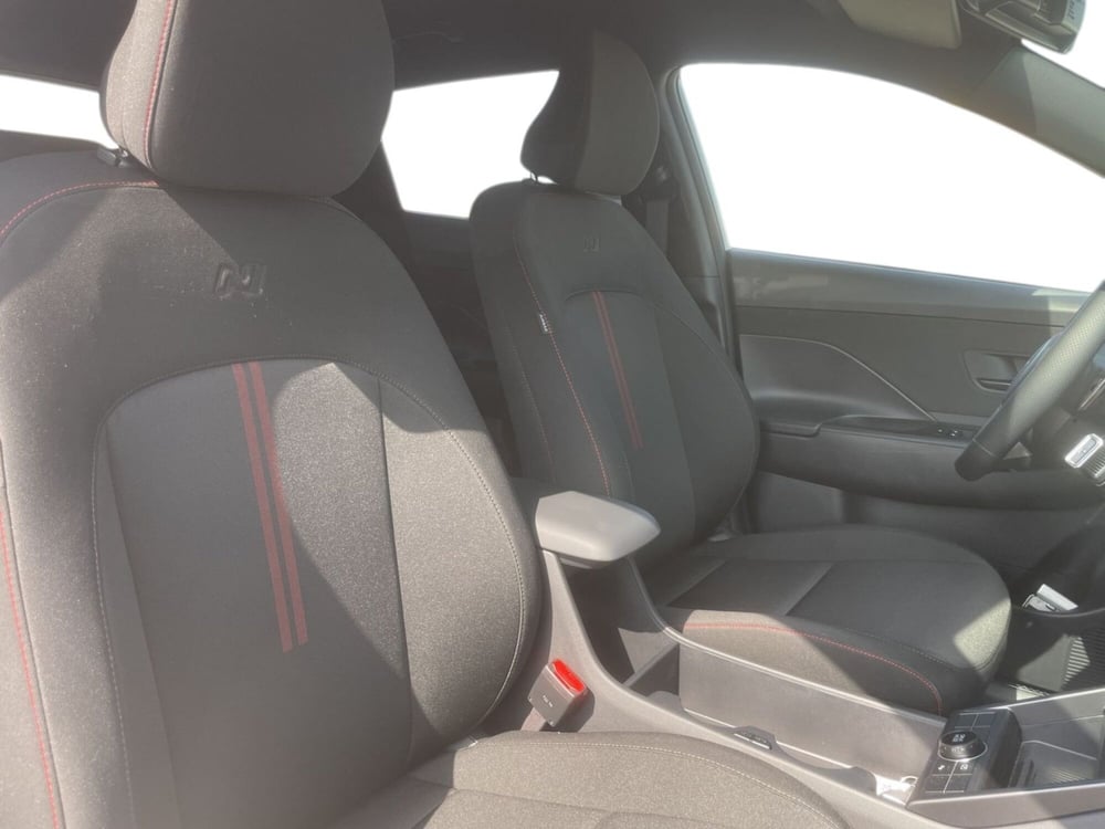 Hyundai Kona nuova a Pistoia (15)