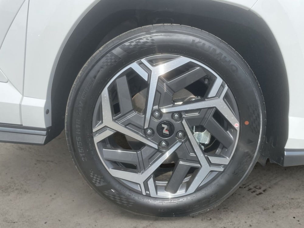 Hyundai Kona nuova a Pistoia (16)