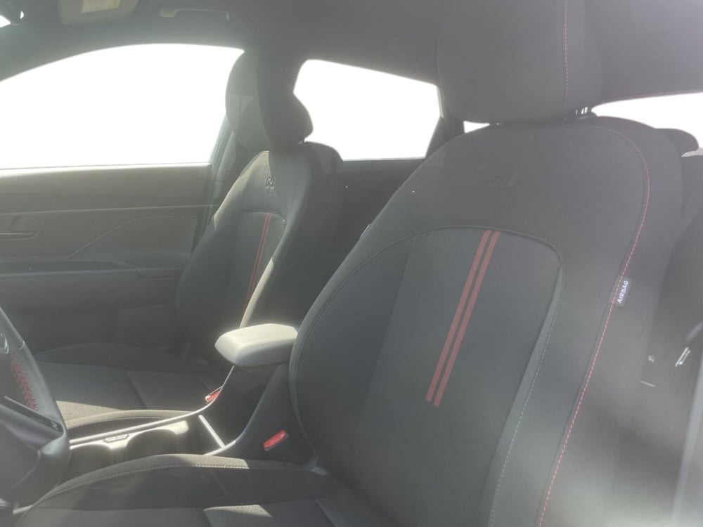 Hyundai Kona nuova a Pistoia (8)