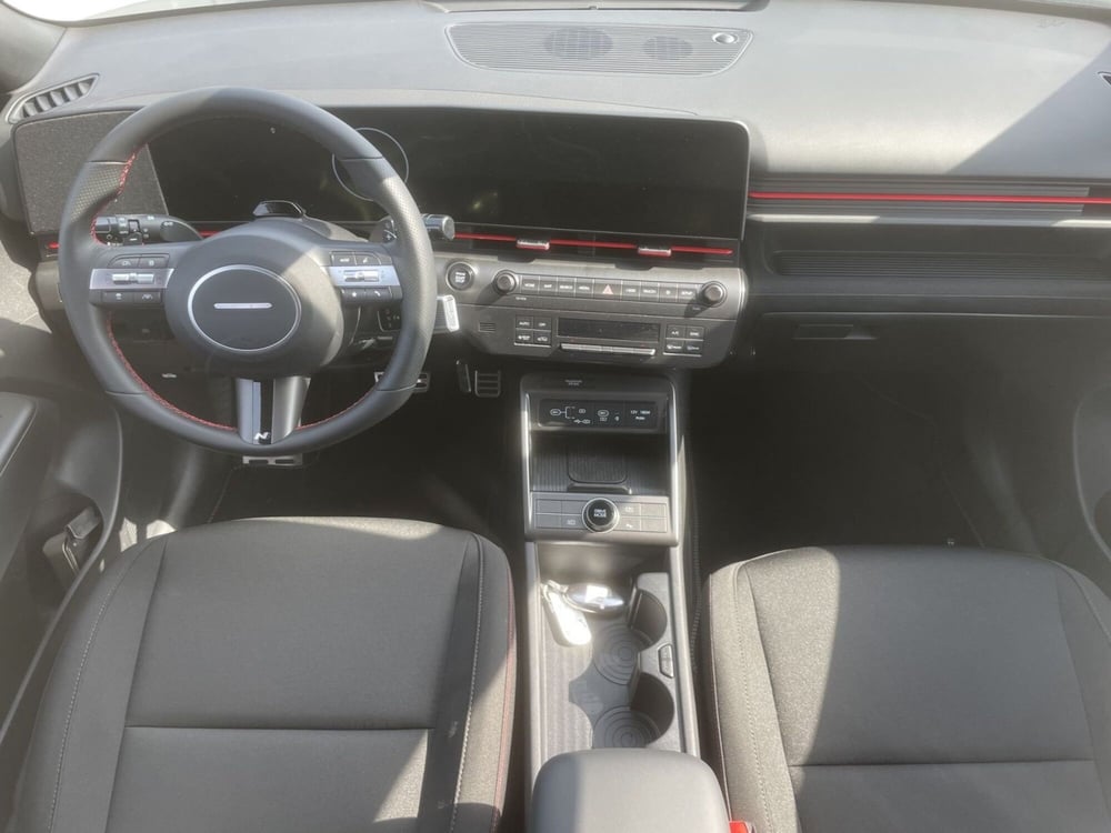 Hyundai Kona nuova a Pistoia (9)