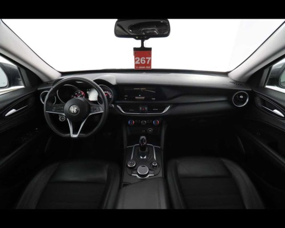 Alfa Romeo Stelvio usata a Bologna (13)