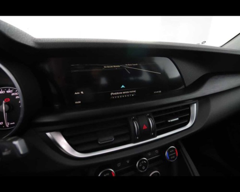 Alfa Romeo Stelvio usata a Bologna (18)