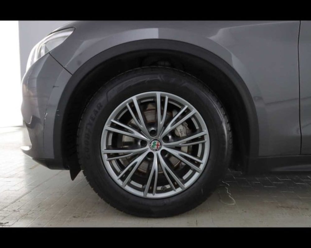 Alfa Romeo Stelvio usata a Bologna (14)