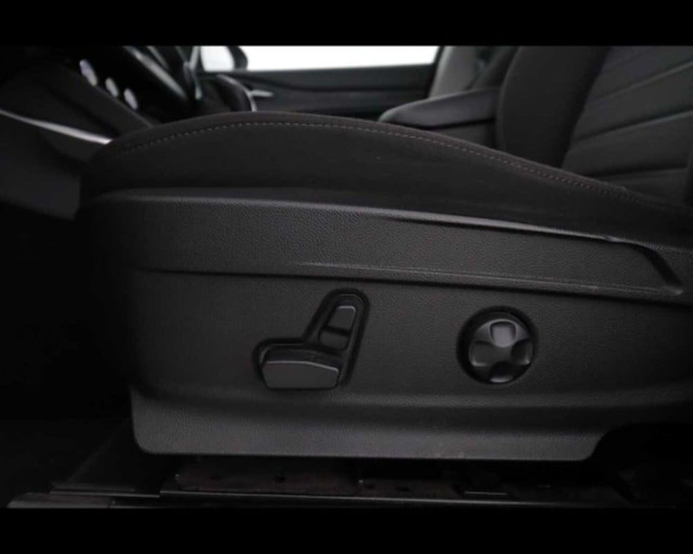 Alfa Romeo Stelvio usata a Bologna (18)
