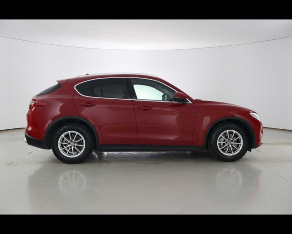 Alfa Romeo Stelvio usata a Bologna (4)