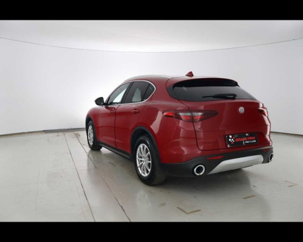 Alfa Romeo Stelvio usata a Bologna (7)