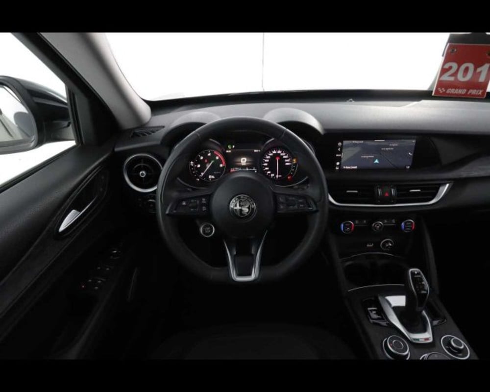 Alfa Romeo Stelvio usata a Bologna (12)