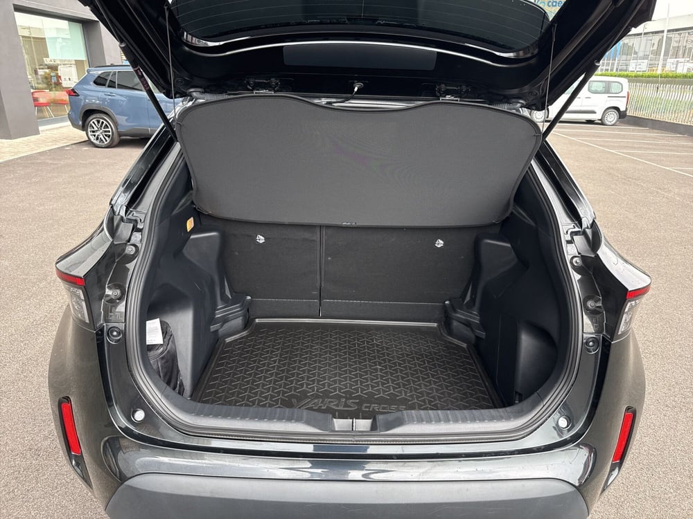 Toyota Yaris Cross usata a Mantova (14)