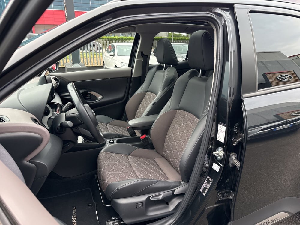Toyota Yaris Cross usata a Mantova (17)