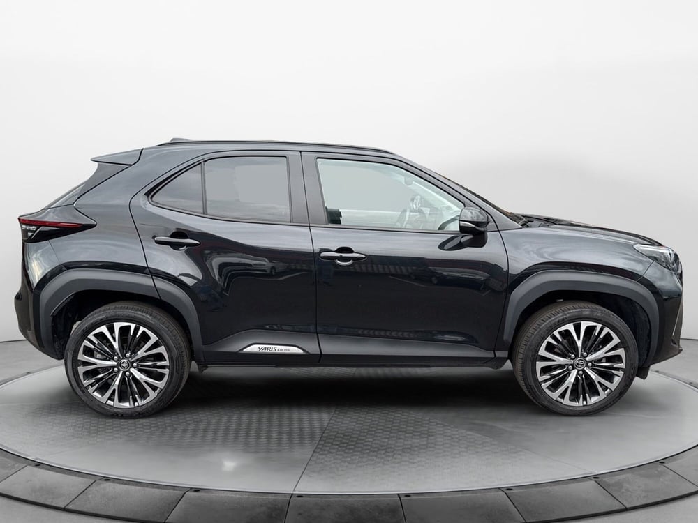 Toyota Yaris Cross usata a Mantova (6)