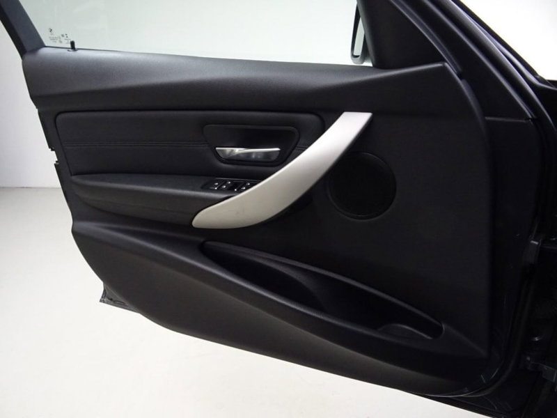 BMW Serie 3 usata a Como (12)