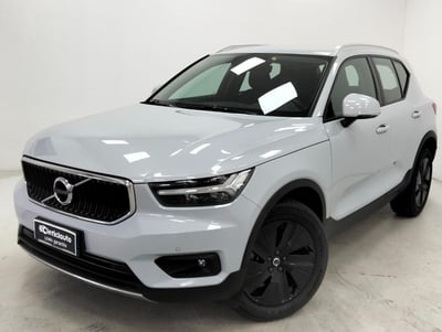 Volvo XC40 T2 Geartronic Momentum Pro del 2021 usata a Lurate Caccivio