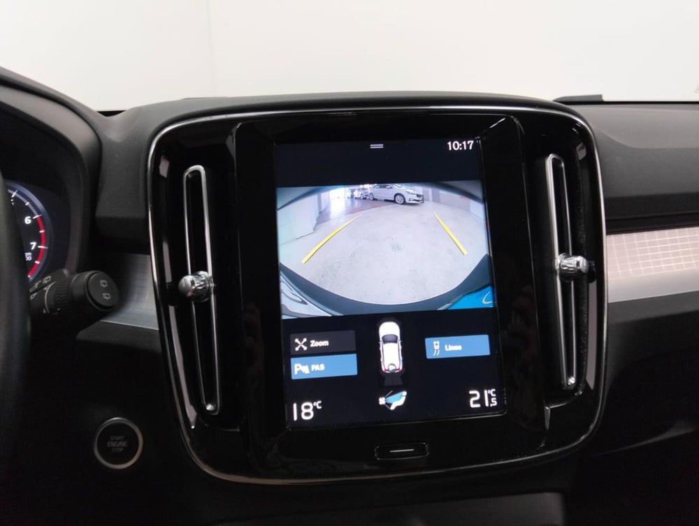 Volvo XC40 usata a Como (17)
