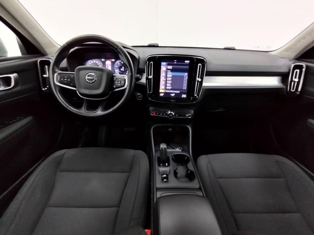 Volvo XC40 usata a Como (4)