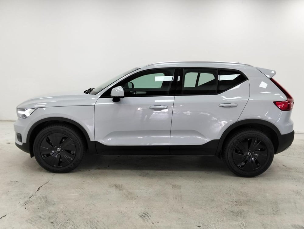 Volvo XC40 usata a Como (8)
