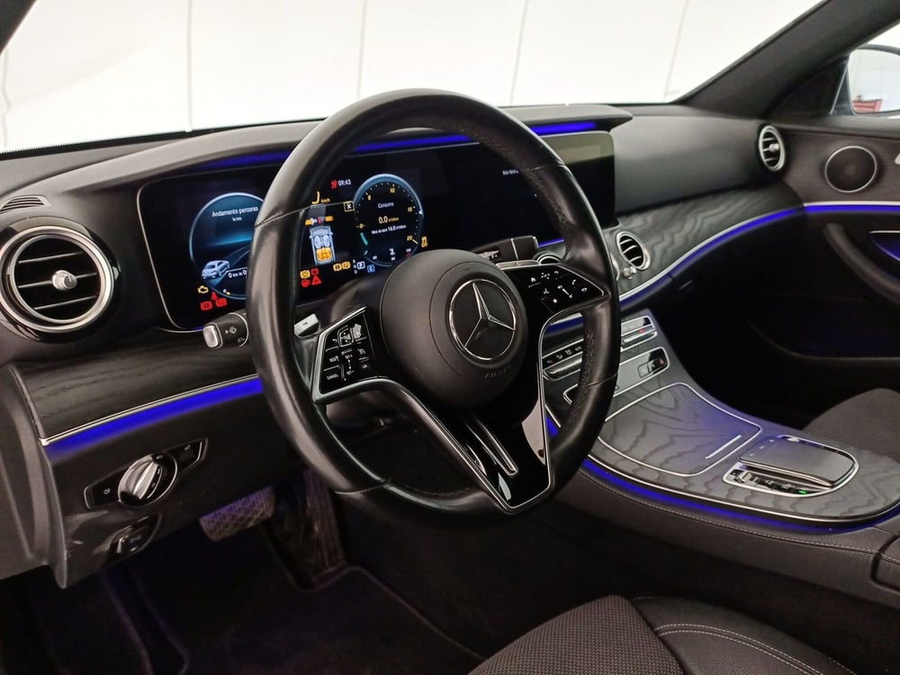 Mercedes-Benz Classe E usata a Bari (5)