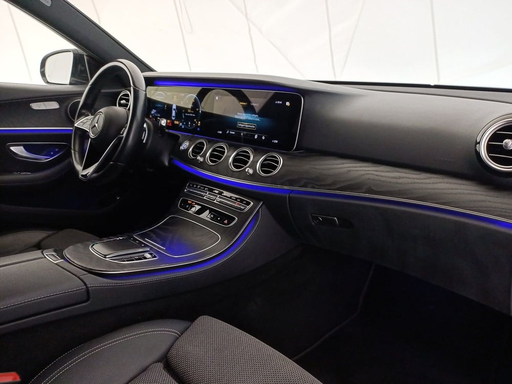 Mercedes-Benz Classe E usata a Bari (7)