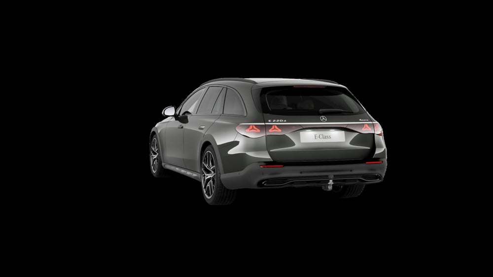Mercedes-Benz Classe E Station Wagon nuova a Milano (3)