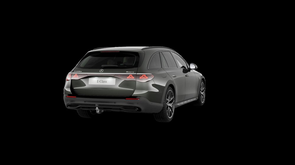 Mercedes-Benz Classe E Station Wagon nuova a Milano (4)
