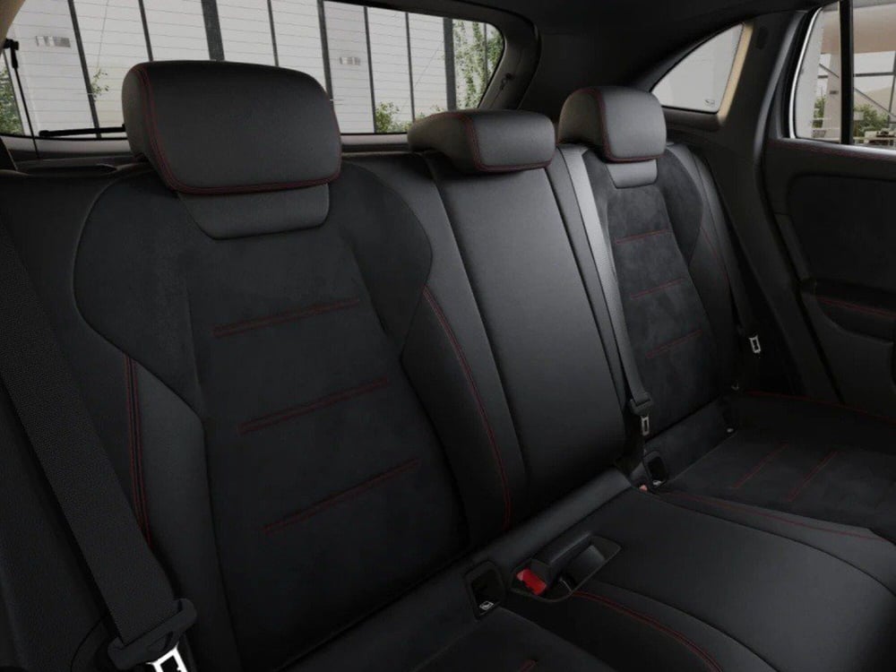 Mercedes-Benz GLA SUV nuova a Ancona (9)