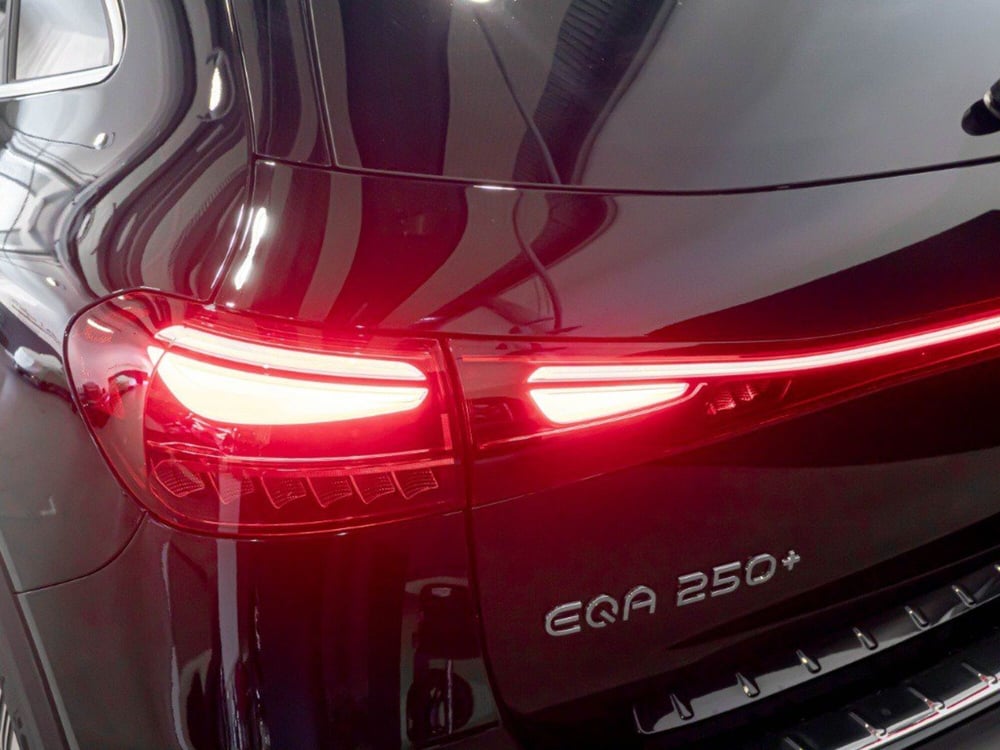 Mercedes-Benz EQA nuova a Rimini (6)