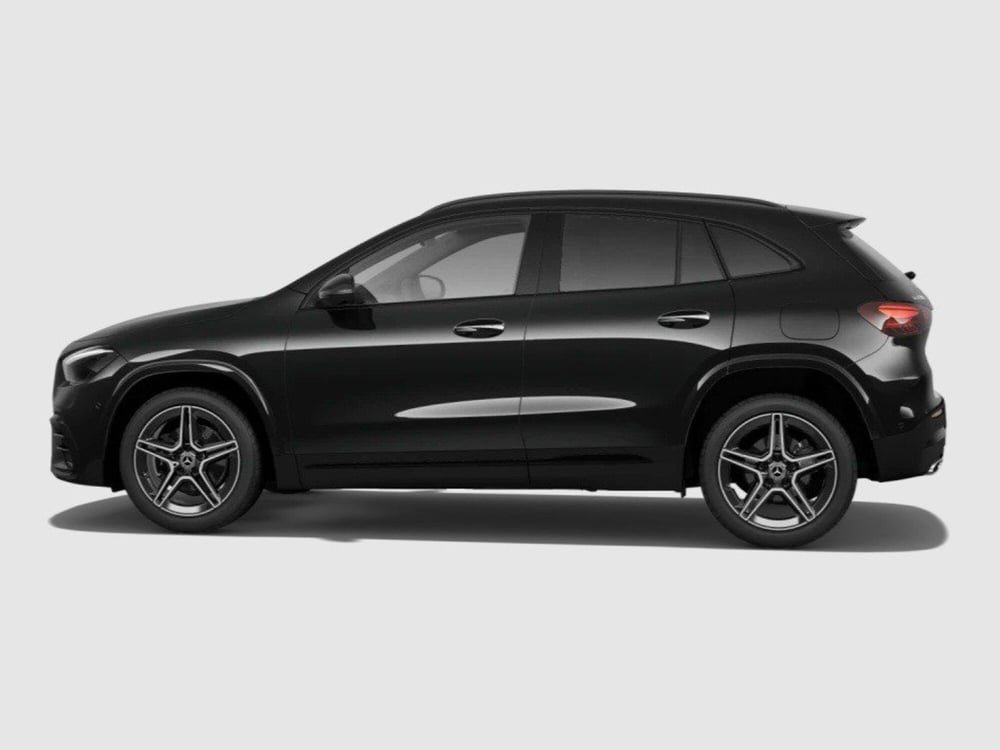 Mercedes-Benz GLA SUV nuova a Ancona (2)