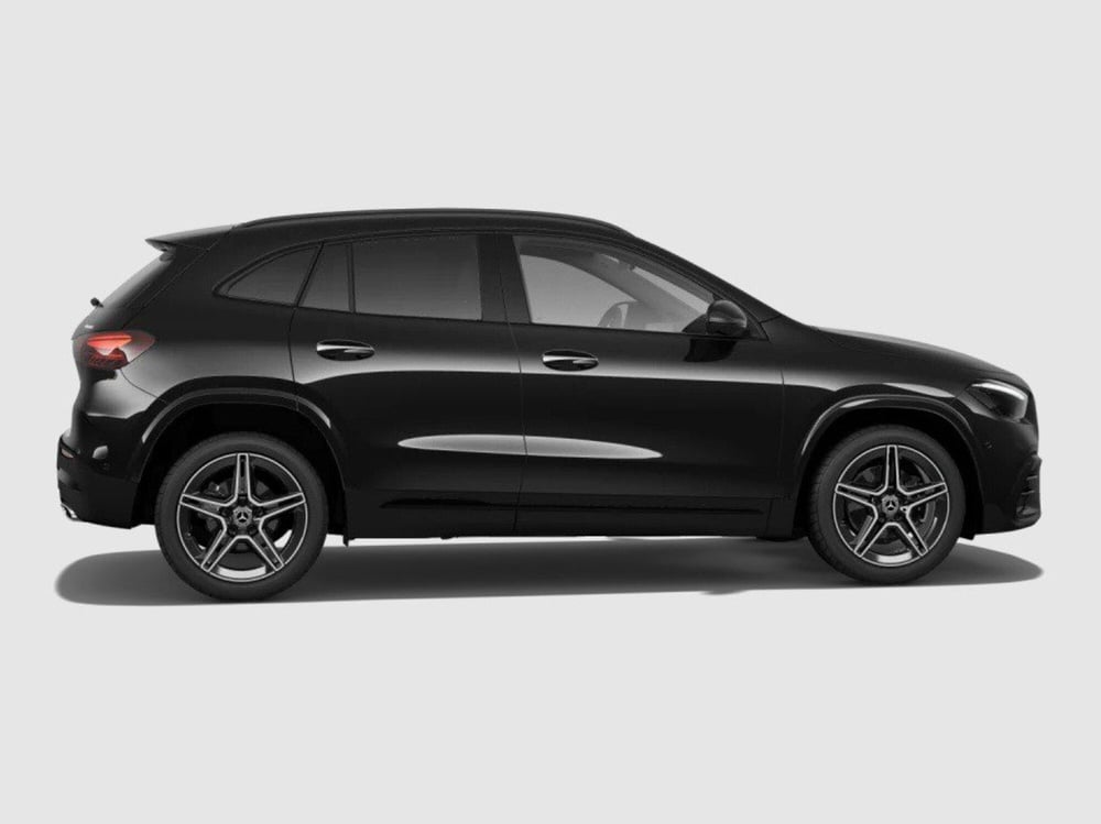 Mercedes-Benz GLA SUV nuova a Ancona (7)