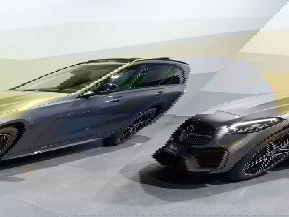 Mercedes-Benz Classe C Station Wagon nuova a Rimini