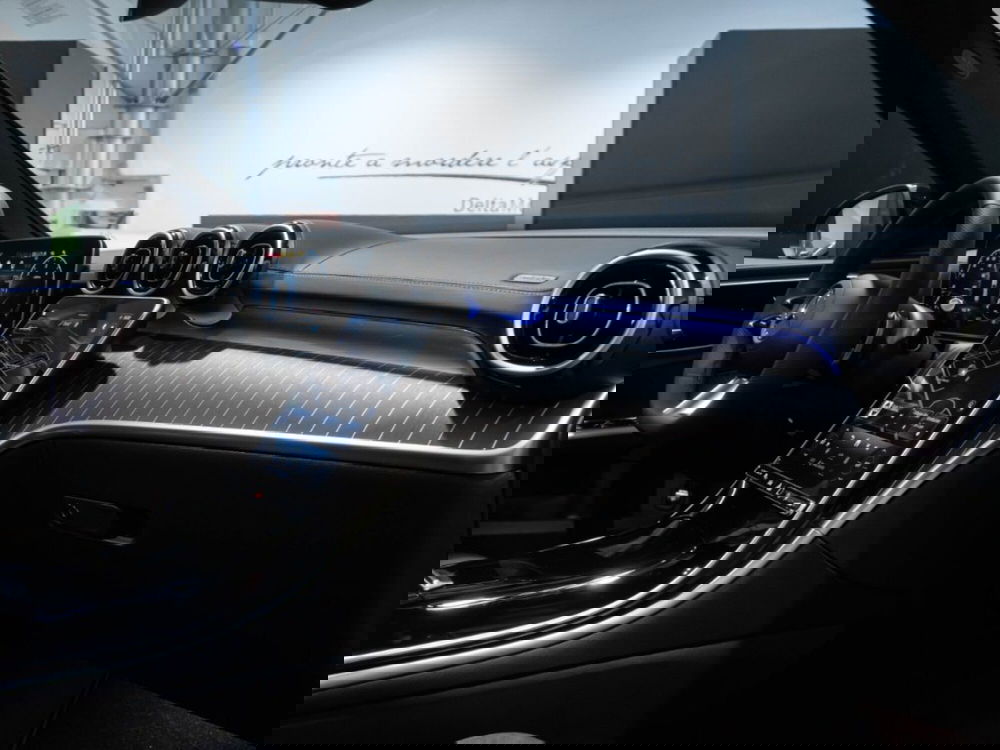 Mercedes-Benz Classe C Station Wagon nuova a Rimini (16)