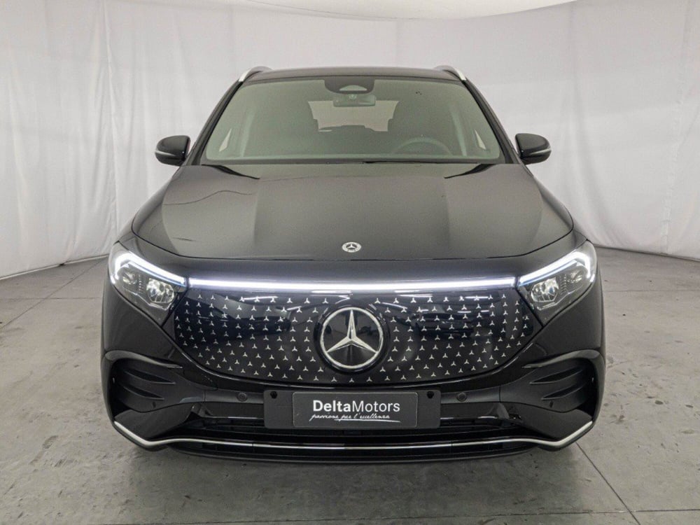 Mercedes-Benz EQA nuova a Macerata (3)