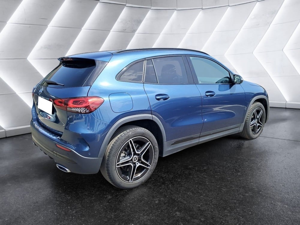 Mercedes-Benz GLA SUV usata a Salerno (5)