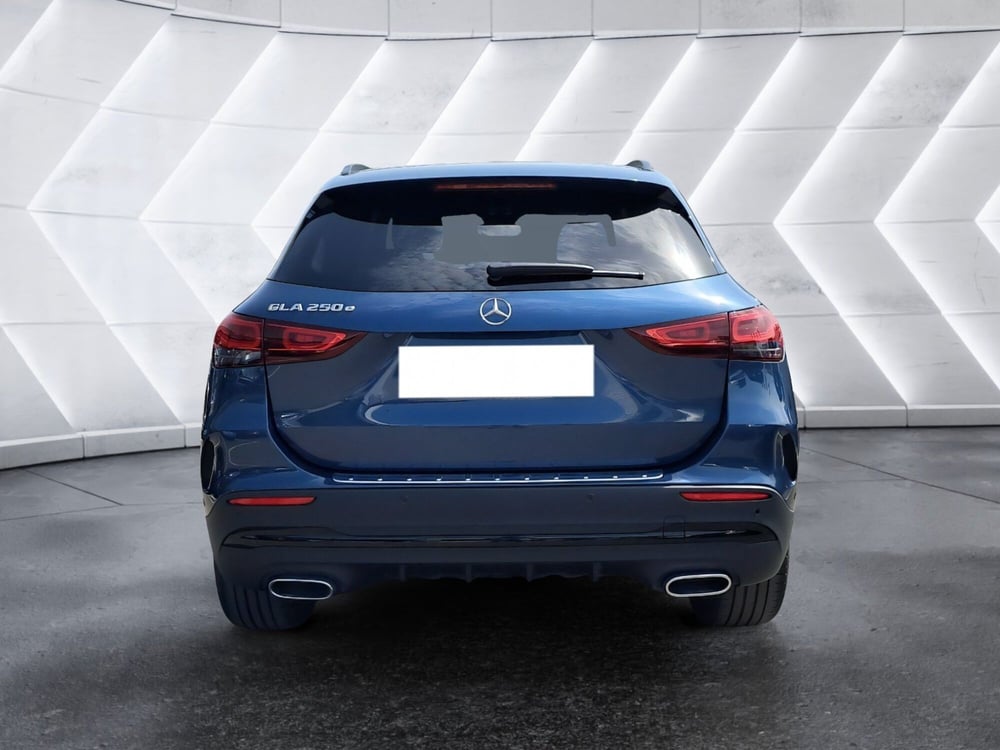 Mercedes-Benz GLA SUV usata a Salerno (7)