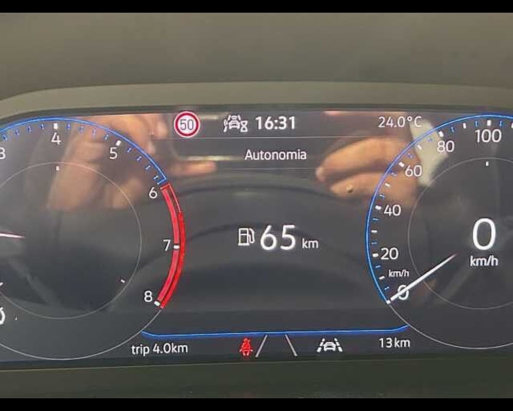 Volkswagen T-Cross nuova a Roma (13)