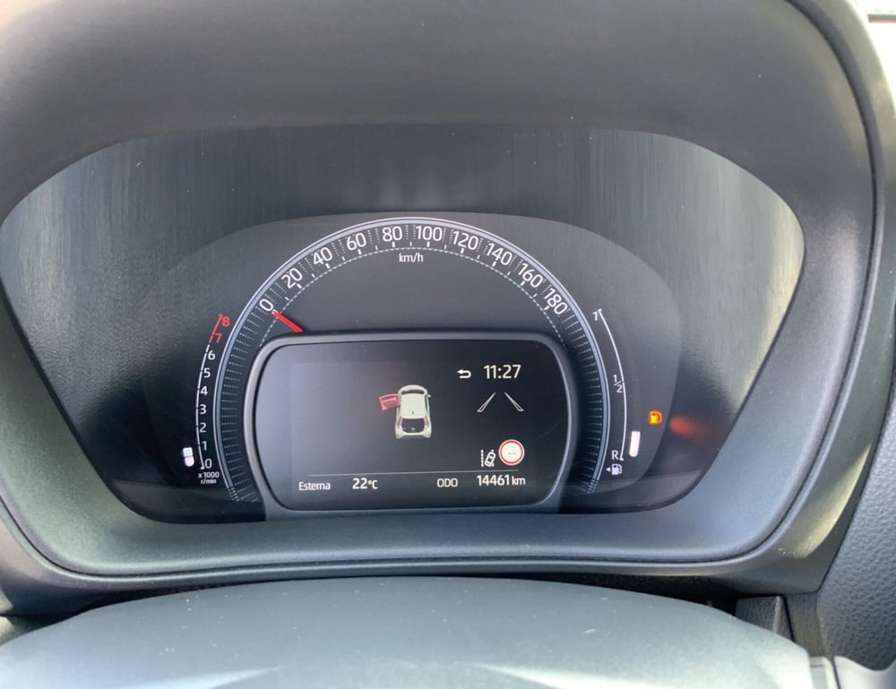 Toyota Aygo X usata a Perugia (14)