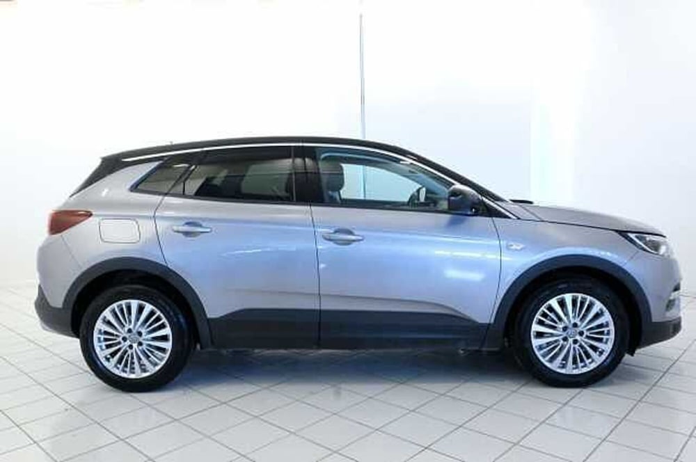 Opel Grandland X usata a Mantova (6)
