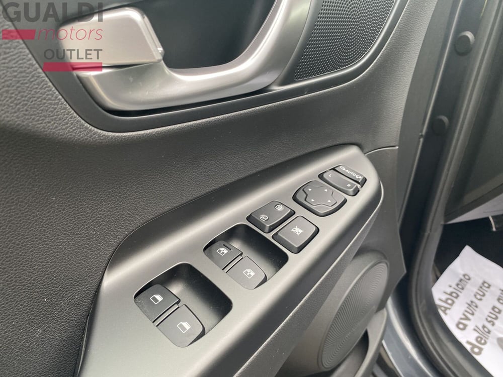 Hyundai Kona usata a Modena (11)