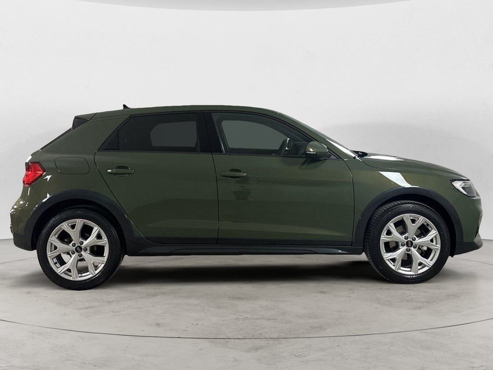 Audi A1 allstreet usata a Caserta (5)