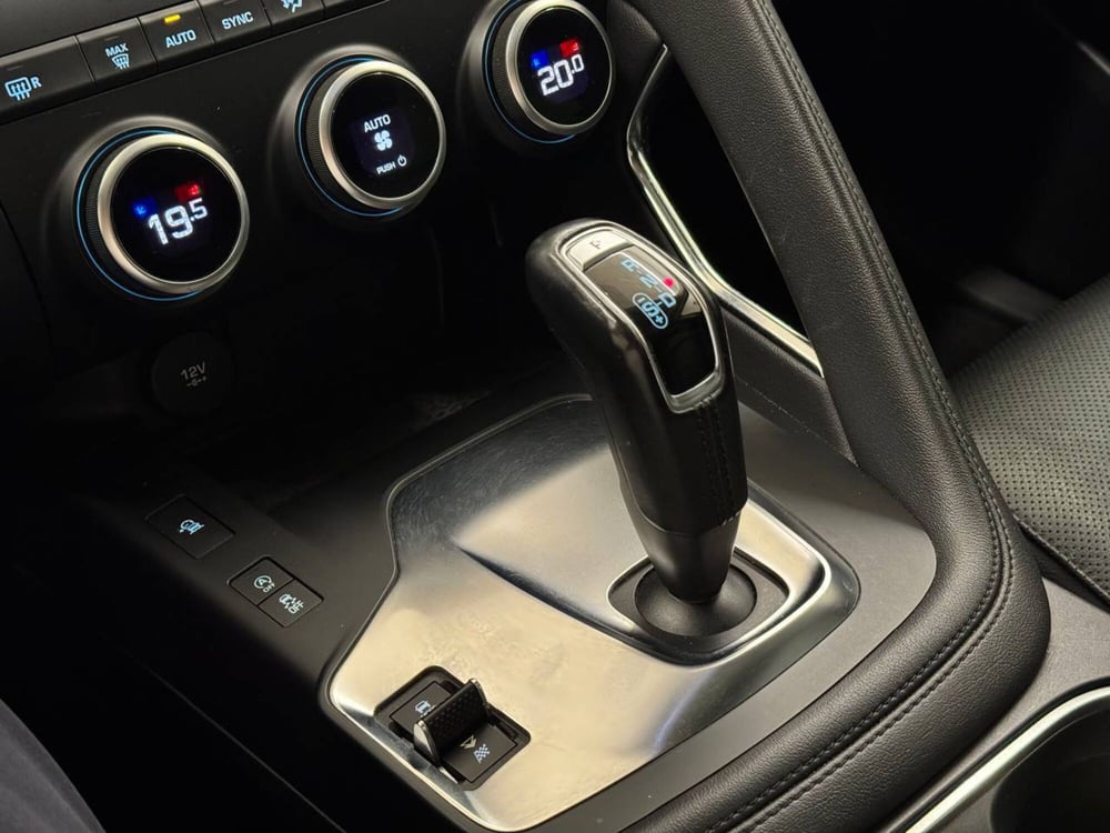 Jaguar E-Pace usata a Savona (15)