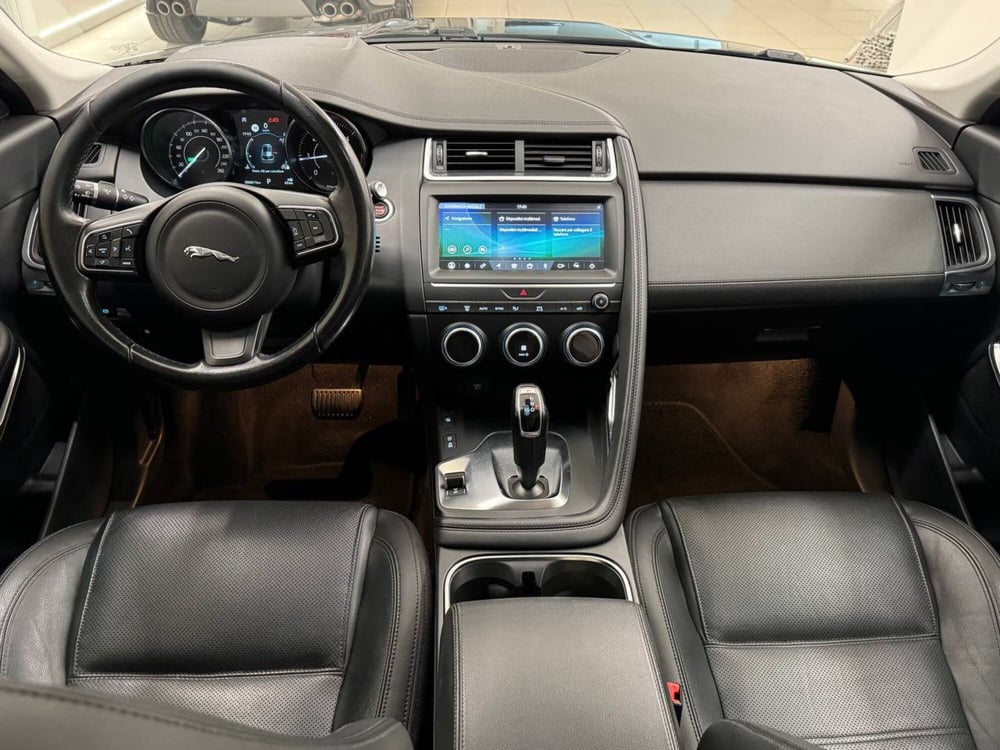 Jaguar E-Pace usata a Savona (4)