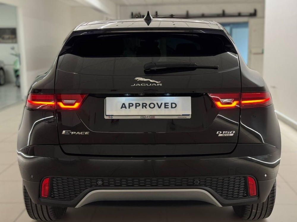 Jaguar E-Pace usata a Savona (7)