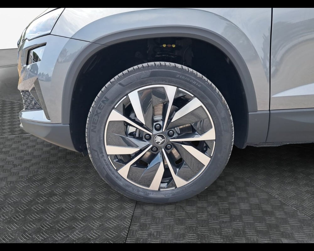 Skoda Karoq nuova a Ravenna (9)