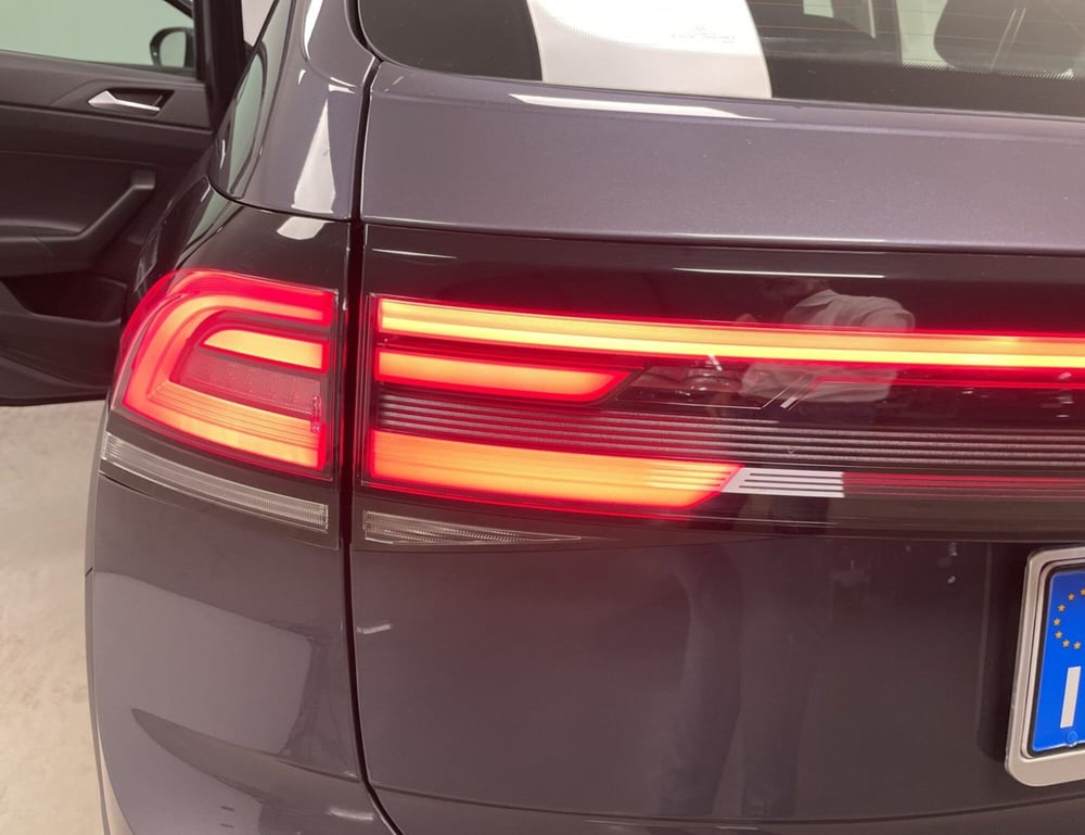 Volkswagen Taigo usata a Varese (19)