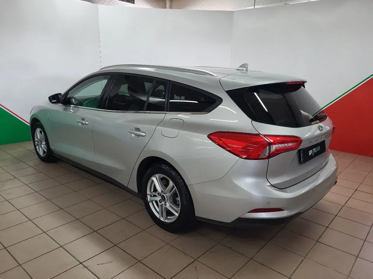 Ford Focus Station Wagon usata a Arezzo (5)